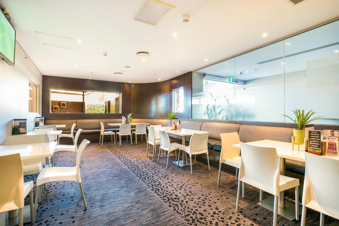 Toongabbie Hotel Блэктаун Экстерьер фото